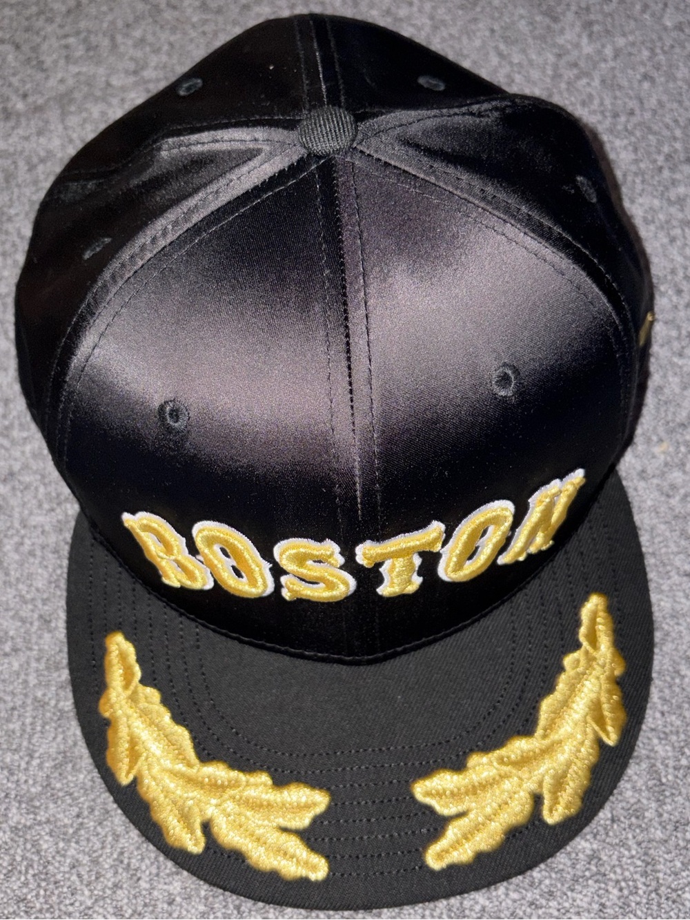 New Era -  Boston Sox 2025 “59FIFTY Day” Gold Leaf Fitted Hat (New) *Limited* - Picture 7 of 16